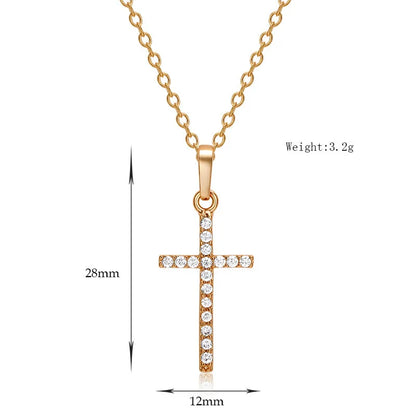 Cross Pendant Necklace With Moissanite